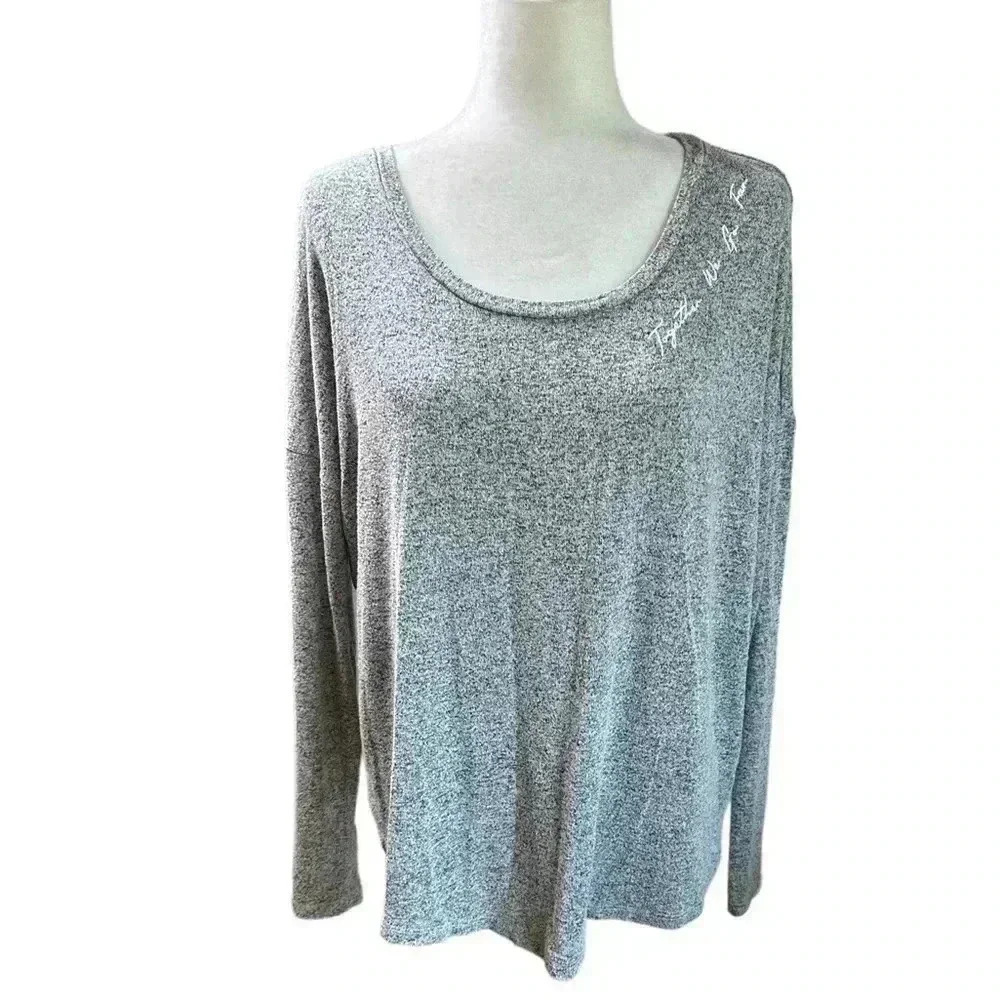 PELOTON Hacci Together We Go Far Gray
Long Sleeved Slouchy Shirt Size Small